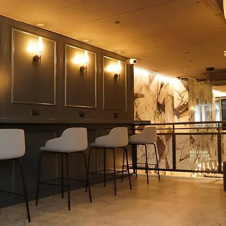 The Londoner Hotel