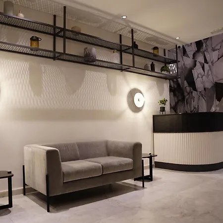 The Londoner Hotel