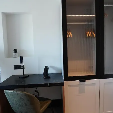 Hotel The Londoner Sliema