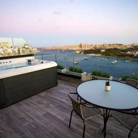 The Londoner Hotel 3*