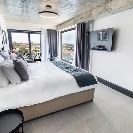 The Londoner Sliema