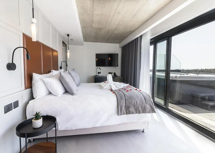 The Londoner Otel Sliema