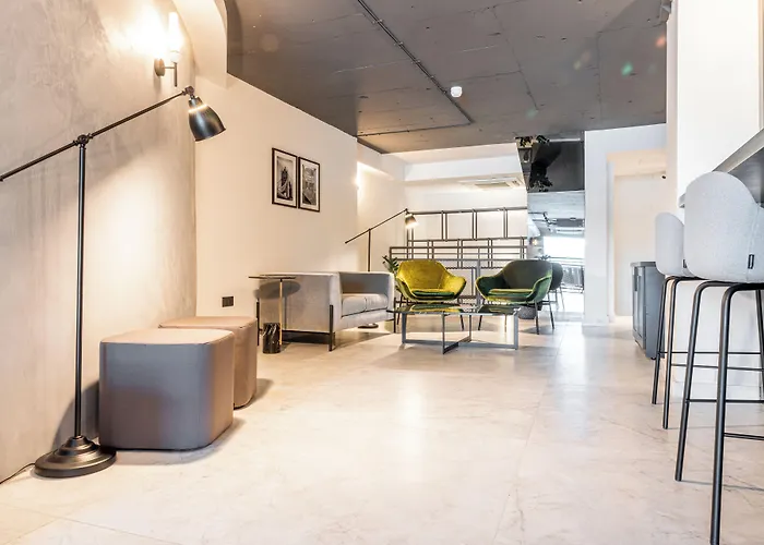 The Londoner סליאמה